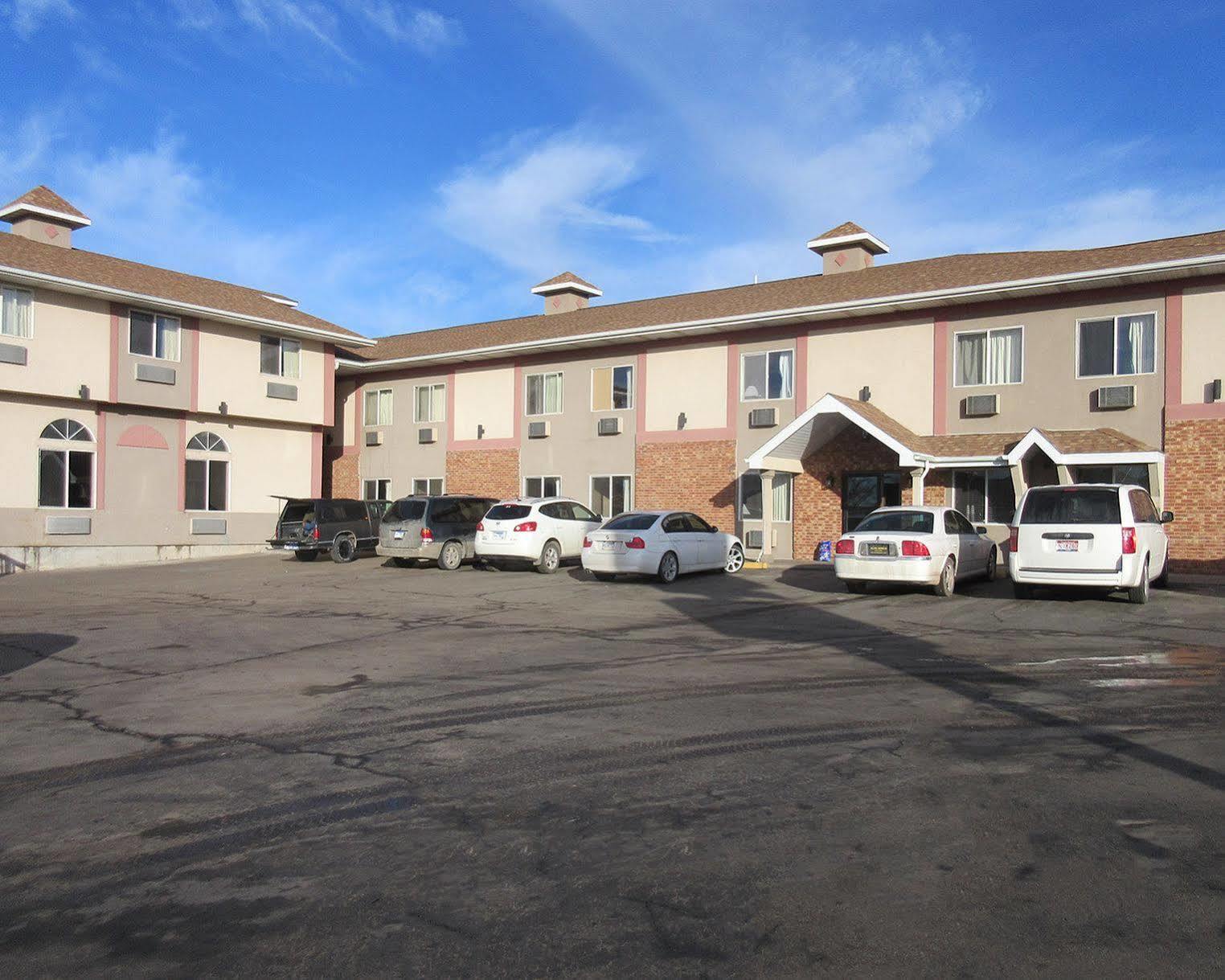 Dakota Pines Inn Rapid City Kültér fotó