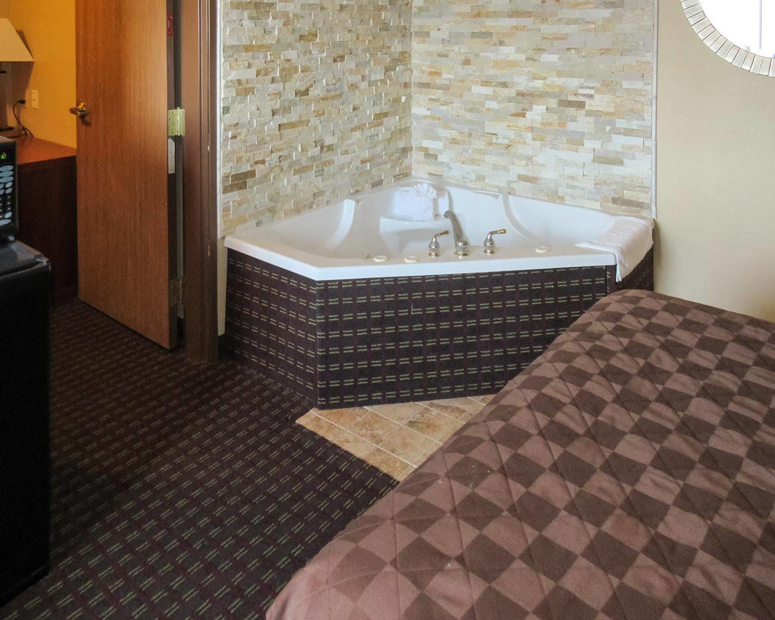 Dakota Pines Inn Rapid City Kültér fotó